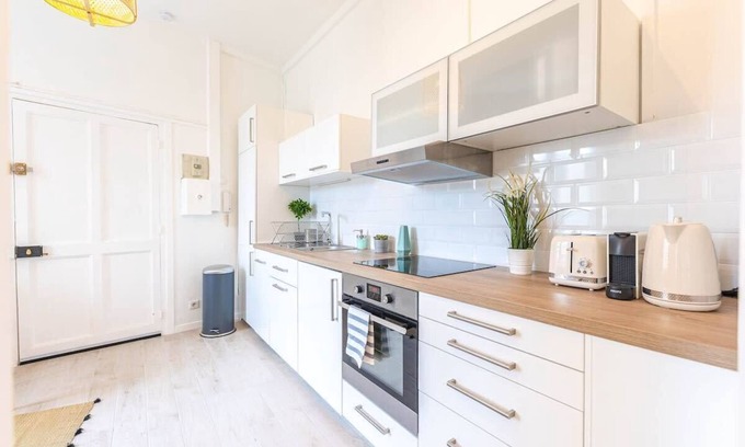 Charmettes - Bellecombe Apartment | Cozy le Petit Bellecombe - Family-Friendly Retreat in Lyon