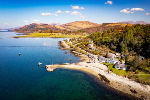 Port Appin Hotel | Oceanfront Bliss at The Pierhouse Hotel - Guest Rated 9.3