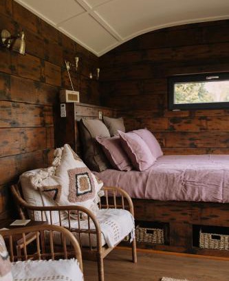 Levare Apartment | Top-Rated Retreat at The Piggery - A Luxe Hut Experience
