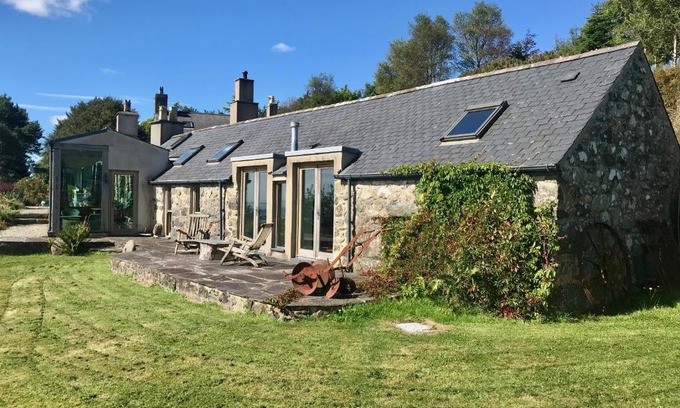 Rhyd-y-clafdy House | Discover The Piggery - Oceanfront Retreat in North Wales