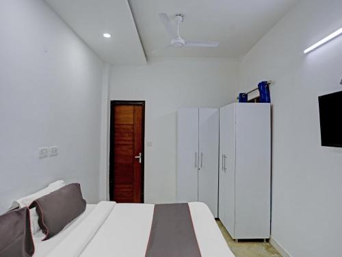 Malviya Nagar Hotel | Pet-Friendly Pinaki Residency Near DLF Avenue Saket