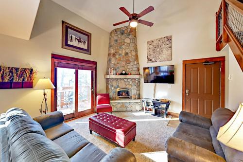 Steamboat Springs Apartment | Relax at The Pines 206: Family-Friendly with Hot Tub