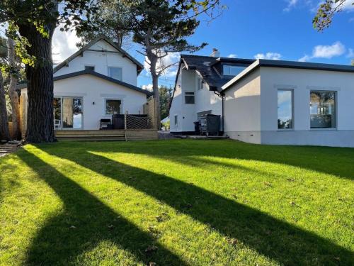 Amlwch House | Welcome to The Pines, At Bull Bay - Family & Pet Friendly!