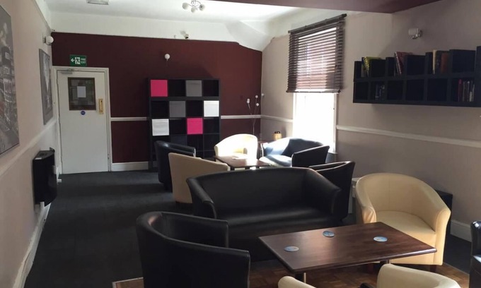 Chippenham House | Budget-Friendly Stay at The Pines Guest Accommodation