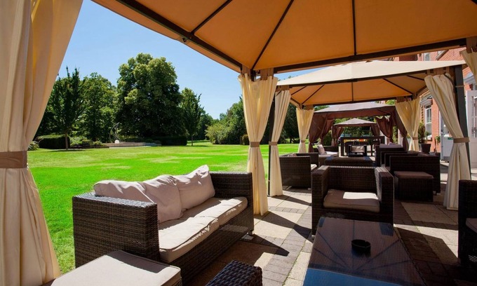 George Green Hotel | Relax at The Pinewood Hotel: 4-Star Stay with Spa & Dining