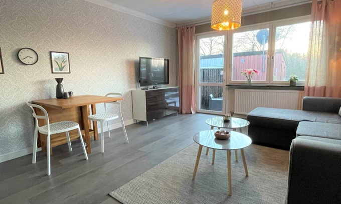 Akalla House | Charming Pink Cottage in Stockholm with Family-Friendly Amenities