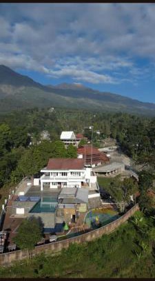 Prigen Apartment | The Pintu Langit Resort