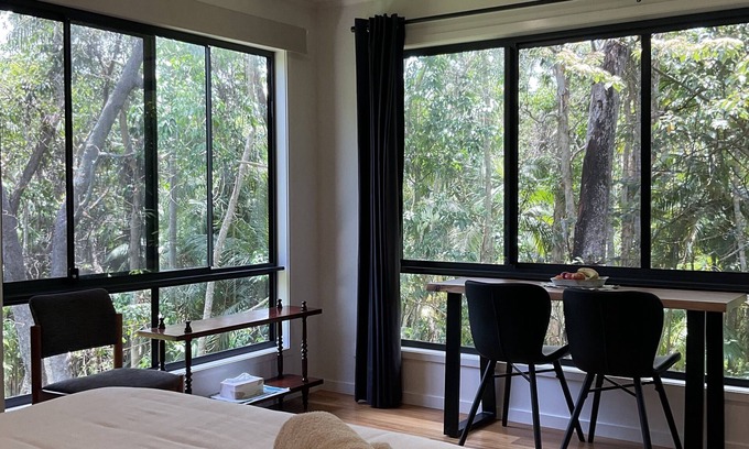 Wooloweyah Bed & Breakfast | Experience The Pippi Room at Coast Wattle House