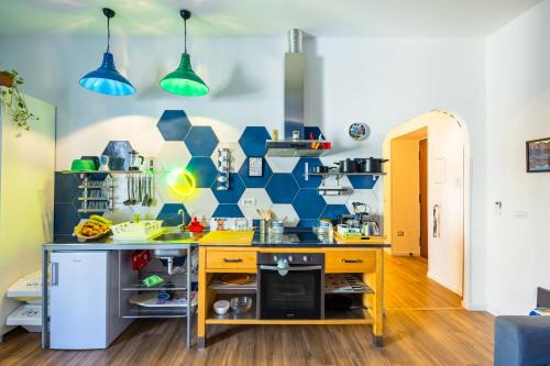 Vasto Apartment | Discover The Place: 4-Star Family-Friendly Retreat