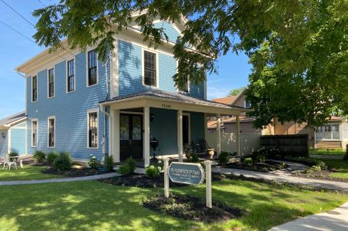 Plainfield Hotel | Highly Rated Family-Friendly Stay at The Plainfield Inn