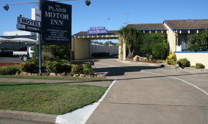 Gunnedah Hotel | Explore Comfort at The Plains Motor Inn with Ocean View