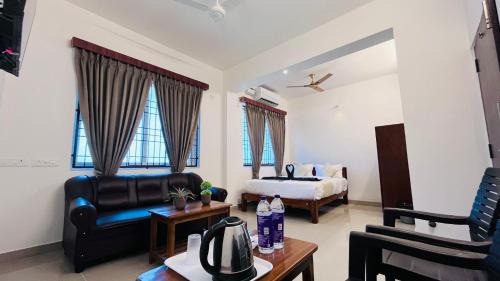 Kalapettai Hotel | THE PLAZA, Very Close to Indira Gandhi Square, Near Sri Kamatchi Hotel, 100 feet Road, PONDICHERRY - JR Groups