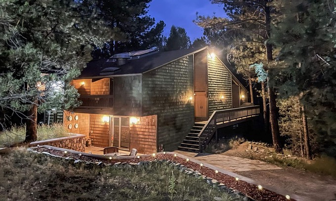 Nathrop House | Relaxing Ponderosa on Chalk Creek: Game Room & More!