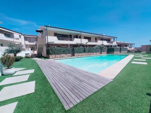 Palau Apartment | The pool house - Il Gabbiano