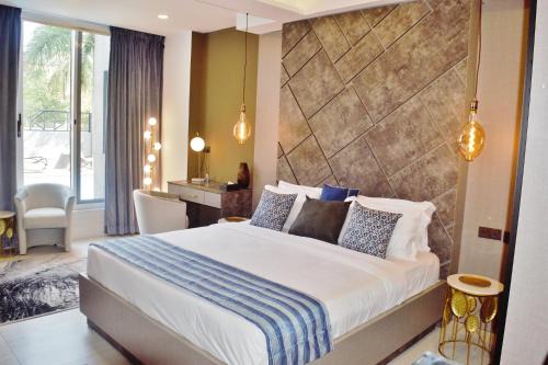 Cantonments Apartment | Discover The Pool Labone: Pet-Friendly Retreat Rated 9/10