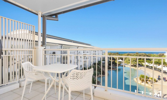 Kingscliff Apartment | Ocean View Hotel Room with Resort Pool & Spa Amenities