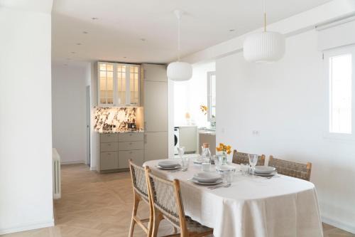 El Grao de Castellon Apartment | Exquisite Oceanfront Retreat at The Port House