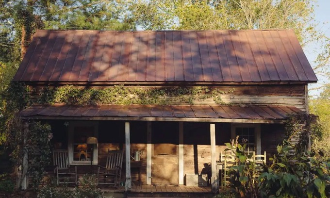 Farmington Cabin | Top-Rated Portico Cabin: Ocean & Lake Views Await
