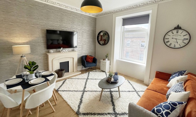 Greenock Apartment | The Portside Apartment