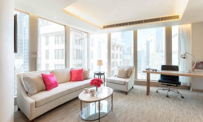 Central Hotel | Experience The Pottinger Hong Kong: 5-Star Comfort Awaits