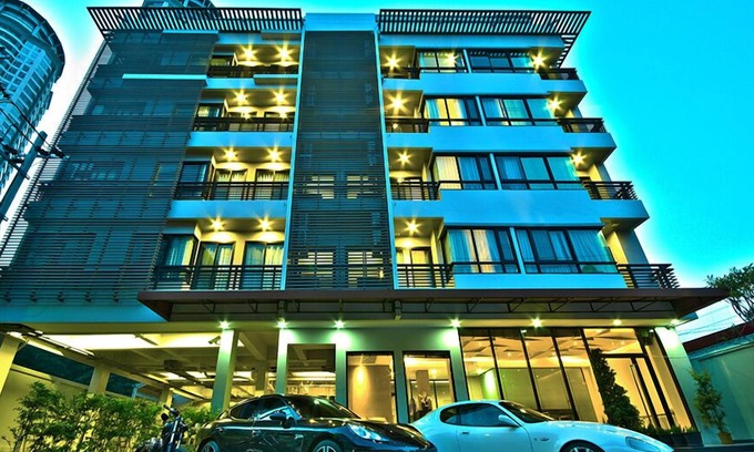 Sathorn Hotel | Discover Comfort at The Present Sathorn with Great Amenities