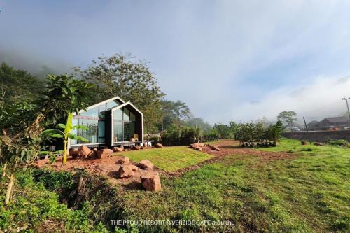 Bo Kluea Hotel | Inviting Stay at The Proud Resort Riverside Cafe Sapan-nan