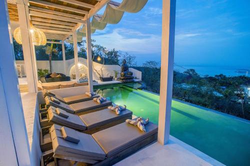 Ceningan Island Villa | Enjoy Oceanfront Bliss at The Puncak Private Villa