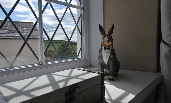Kendal Bed & Breakfast | Discover the Punchbowl Hotel: Rated 9.6 with Pool & Breakfast