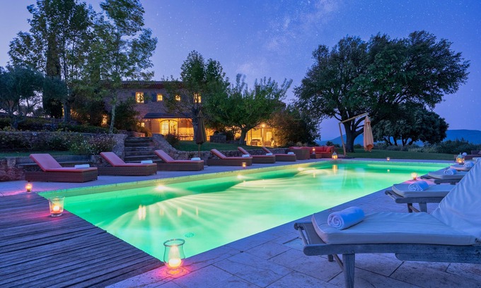 Jouques House | Unforgettable Stays at The Puybernier Domain with Scenic Views