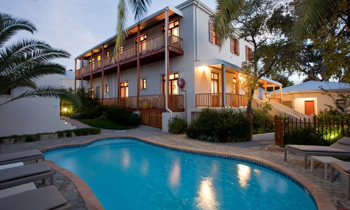 Calitzdorp House | Discover The Queen of Calitzdorp: 4-Star Family Retreat