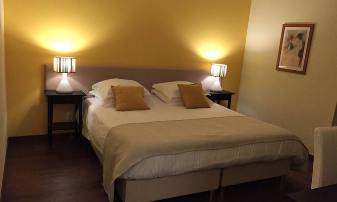 Azambuja Other | Experience Tranquility and Comfort in the Country Retreat