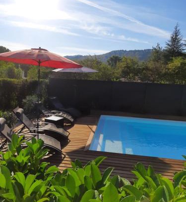 Montazels House | Relaxing Retreat at The Railway Cottage in Montazels