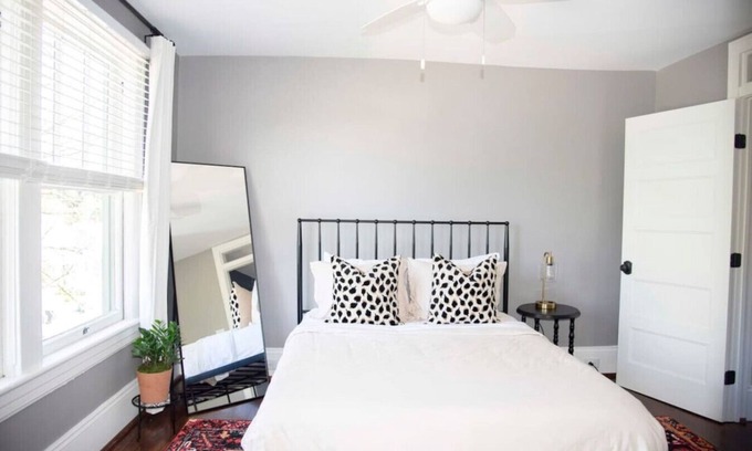 Roanoke Apartment | Unforgettable Stays at The Winona House - 10/10 Rated!