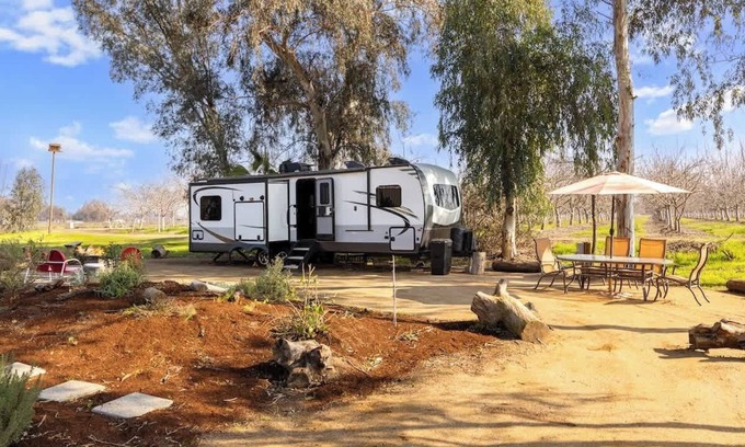 Visalia House | Unique Glamping Getaway in New RV with Family Amenities