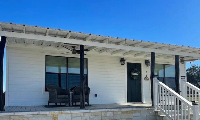 Fredericksburg Cabin | Experience Magnolia Cottage at The Ranch@Fredericksburg
