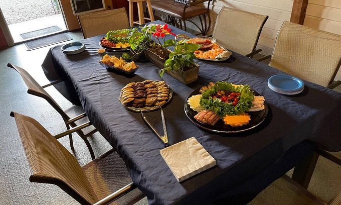 Tool Hotel | Inviting The Ranch Suites: Family-Friendly with Breakfast Included