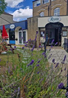 Bridlington Old Town Hotel | Pet-Friendly Getaway at The Ransdale - Rated 9/10!