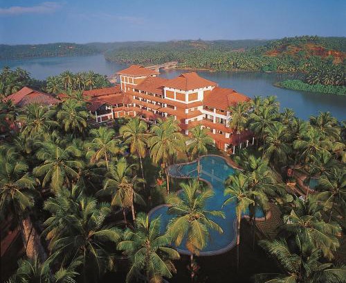 Azhinjilam Resort | Relax at The Raviz Kadavu, Kozhikode - 5-Star Oceanfront Escape
