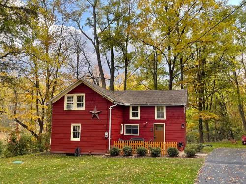 Amenia House | The Red Country Cottage