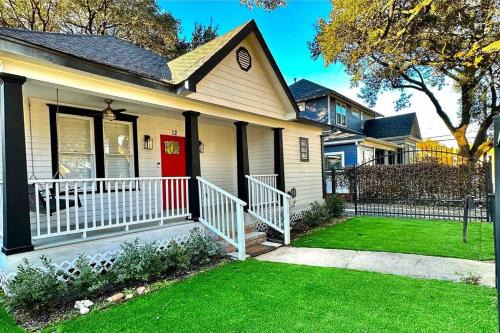 Greater East End House | Discover Little Red Door Home in Vibrant EaDo HTX