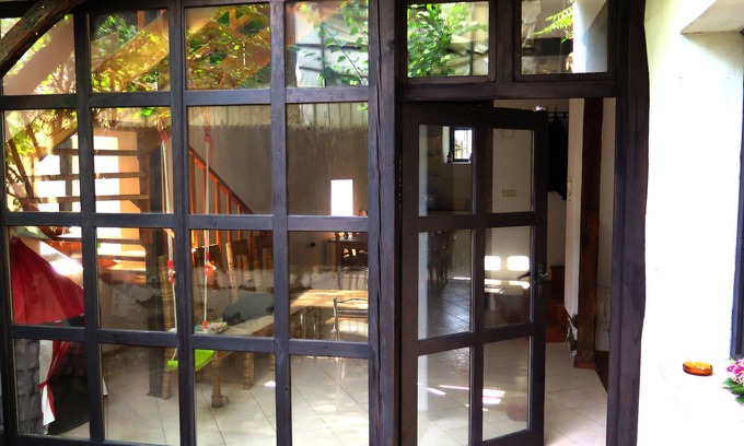 Veliko Tarnovo House | Historic Comfort at The Red Konak - Guest Rated 10/10!