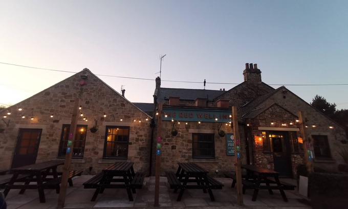 Barnard Castle Hotel | Stay at The Redwell Inn: Family-Friendly with Dining Options