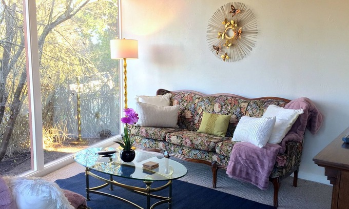 Lodge Hill House | Discover Redwood Hearts Cottage with Ocean Views & Pool