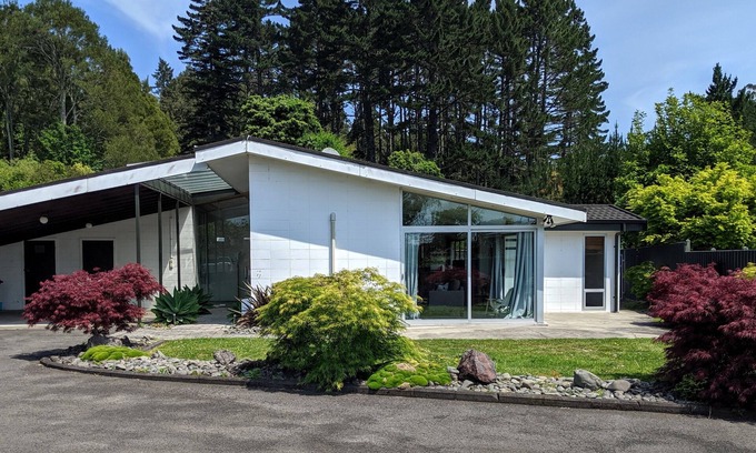 Lynmore House | Explore The Redwoods Lodge - Rotorua: Biking & Hiking Trails