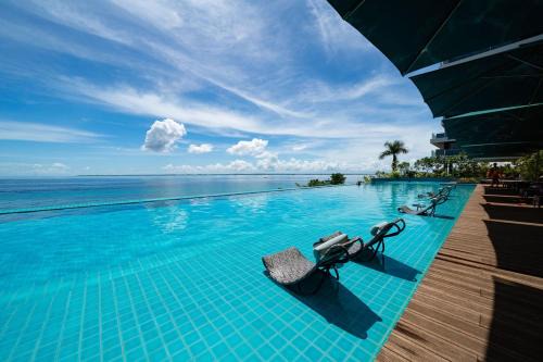 Lapu-Lapu Resort | Discover The Reef Island Resort Mactan, Cebu - 4-Star Paradise