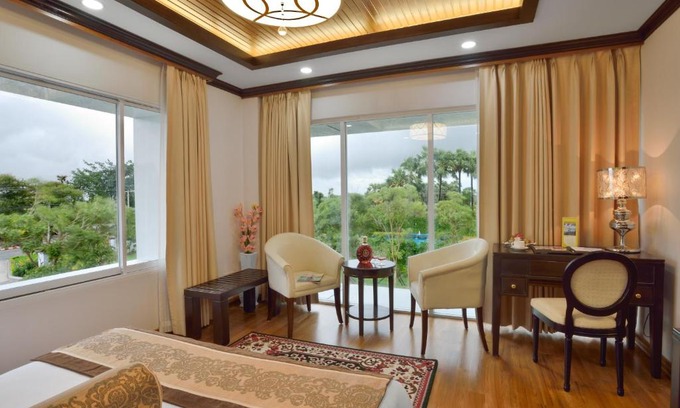 Nyaung-U Hotel | Discover The Regency Hotel: 4-Star Comfort with Pool & Breakfast