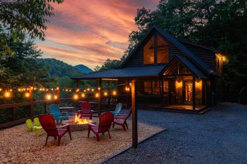 Cherry Log House | Relax at The Remedy: Mountain View Cabin with Hot Tub