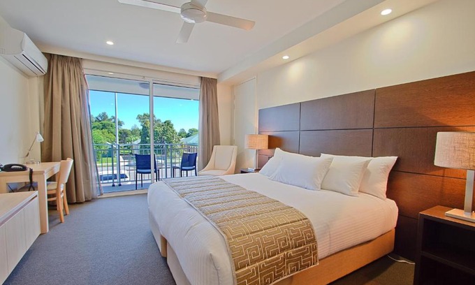 Muswellbrook Hotel | Guest Rated 9/10 at The Remington Muswellbrook Hotel