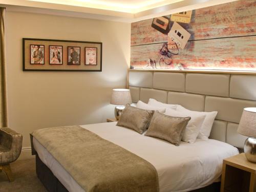 Galway City Centre Hotel | Inviting The Residence Hotel: Family-Friendly & Accessible Stay