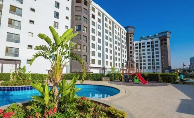 New Cairo Apartment | Explore The Resort Chalet - Porto New Cairo with Pool & Dining